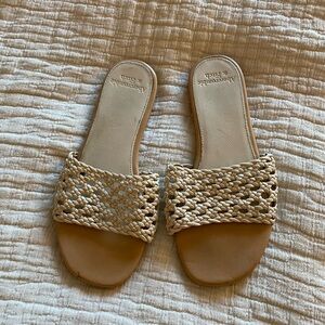 Abercrombie & Fitch Women's Cream Woven Sandals